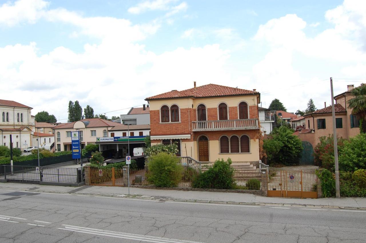 Locazione Turistica Elite Parco Brentelle Bed & Breakfast - Chiesanuova 135 E 167 파도바 외부 사진